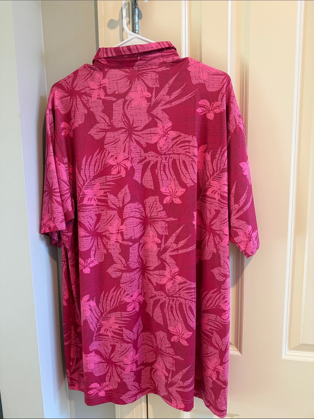 Men's Tropical Pink Floral Polo Shirt - Picture 4 of 4